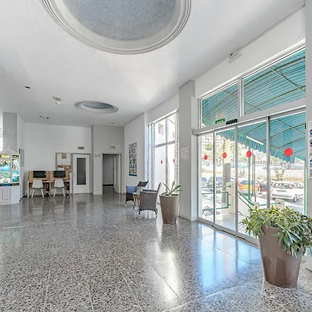 Frontline Ocean View Cristianos Apartment